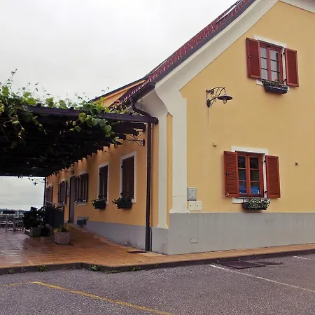 Apartmaji Svetinje